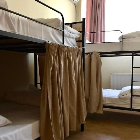 Wine Hostel ティビリシ エクステリア 写真